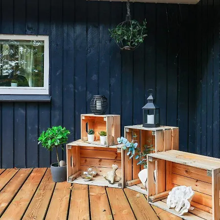 Four-bedroom In 1