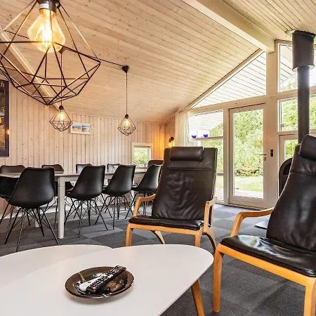 Four-bedroom In 1 Otel Nordenbro Vesteregn