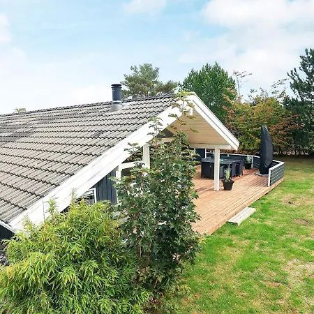 Otel Four-bedroom In 1